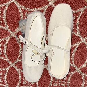 Forever 21 Elegant Cream Women's Shoes